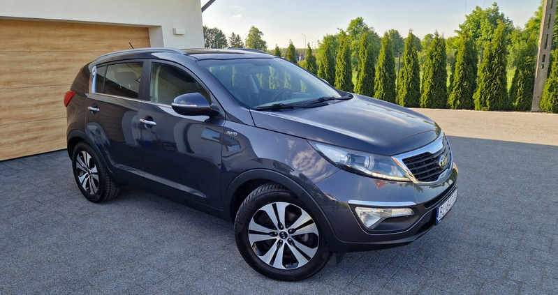 Kia Sportage cena 48999 przebieg: 143000, rok produkcji 2013 z Chęciny małe 781